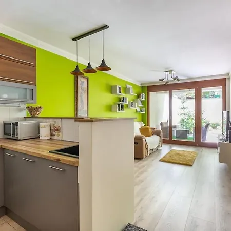 Lejlighed Charming With Quiet Garden In Downtown